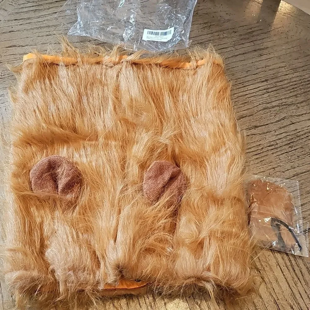 Lion mane dog costume Size M- L NWOT